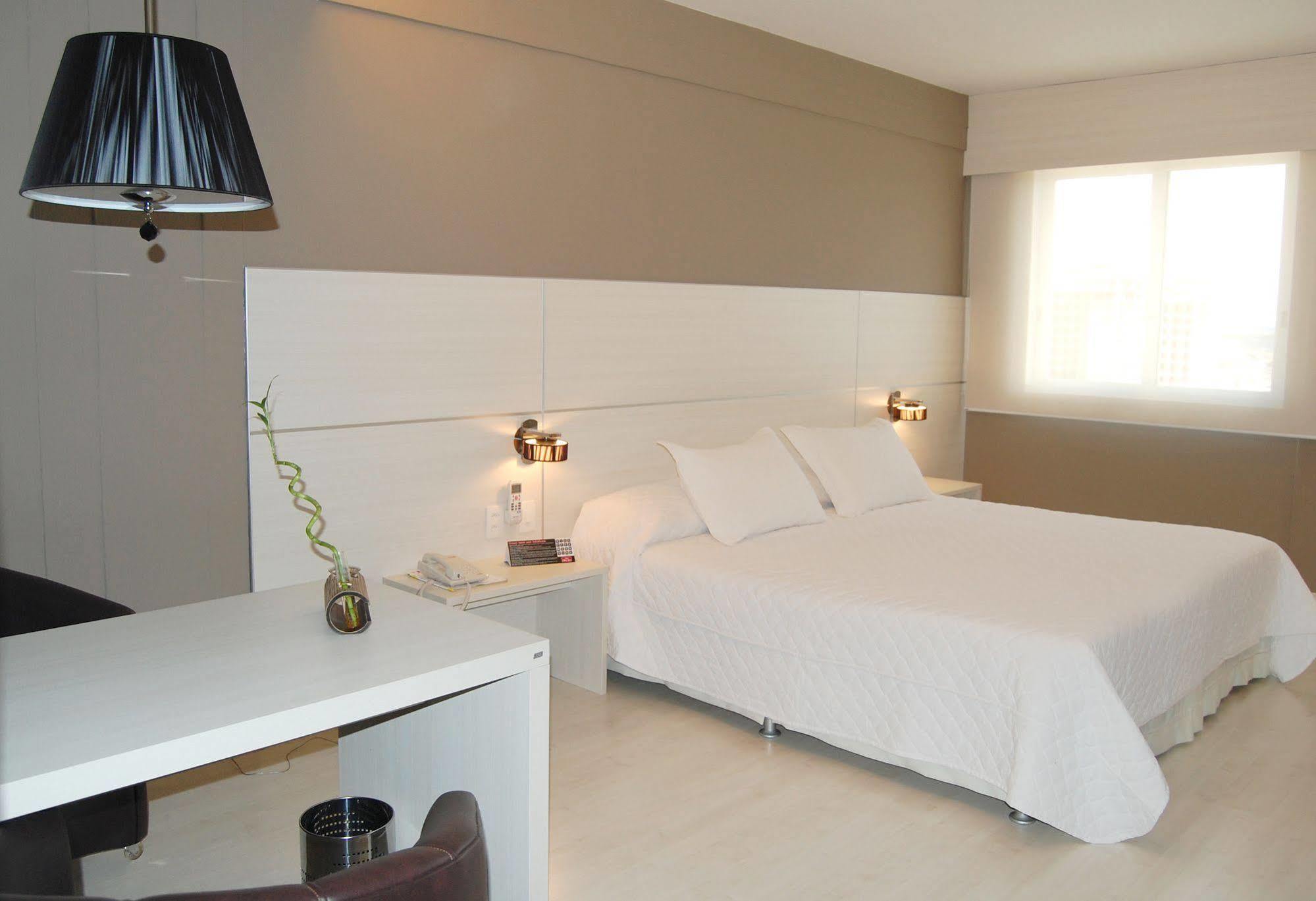 Hotel Manta Pelotas Exterior photo